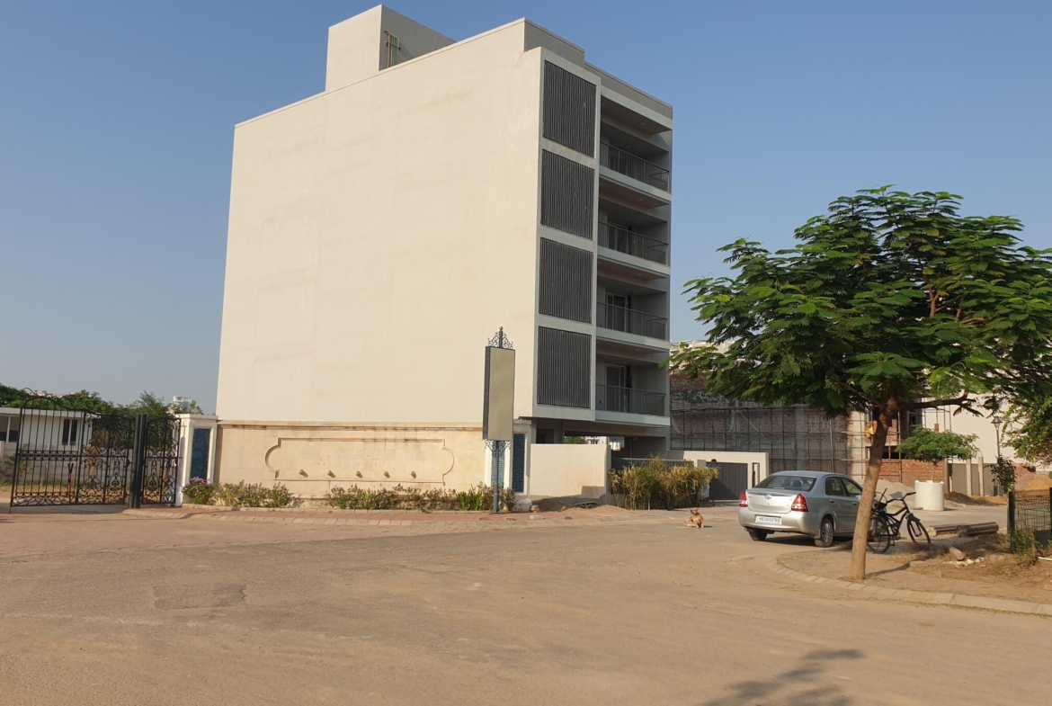 DLF Garden City Enclave Sector 91